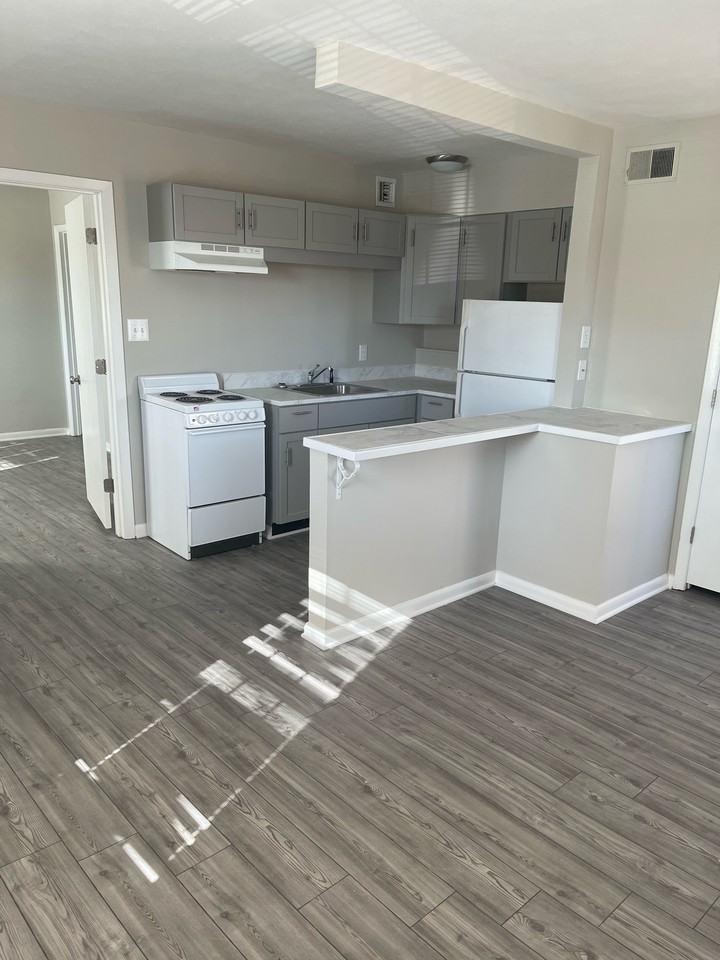 Pershing Street - Photo 4 of 18