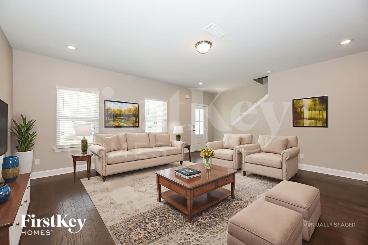 1451 Japonica Aly - Photo 3 of 19