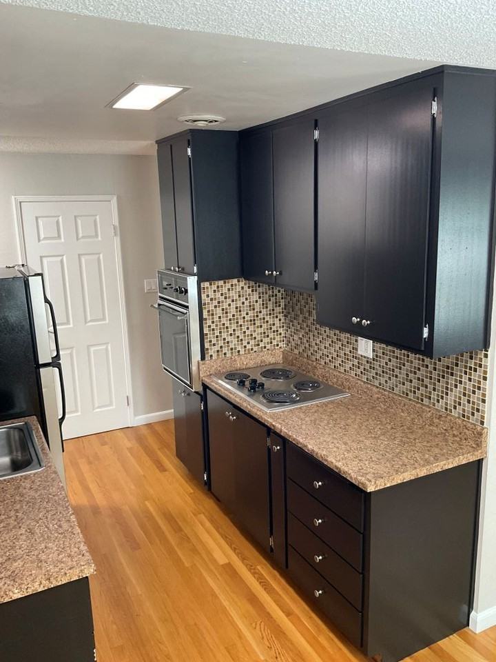 141 Montecito Ave - Photo 2 of 10