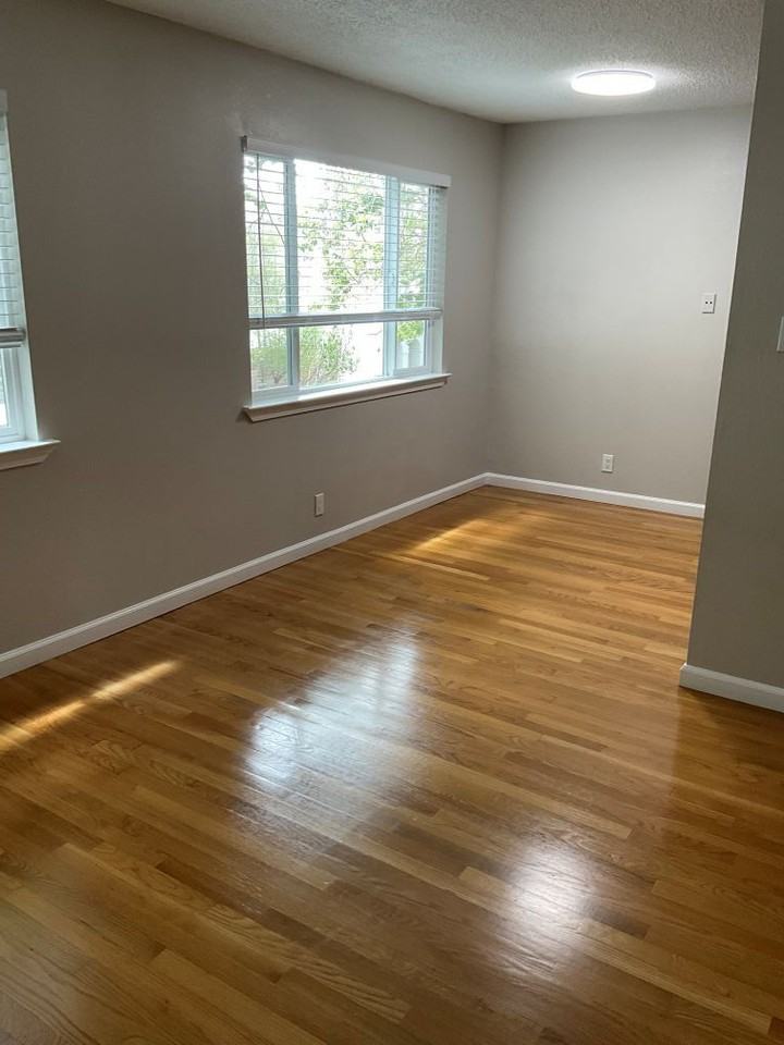 141 Montecito Ave - Photo 3 of 10