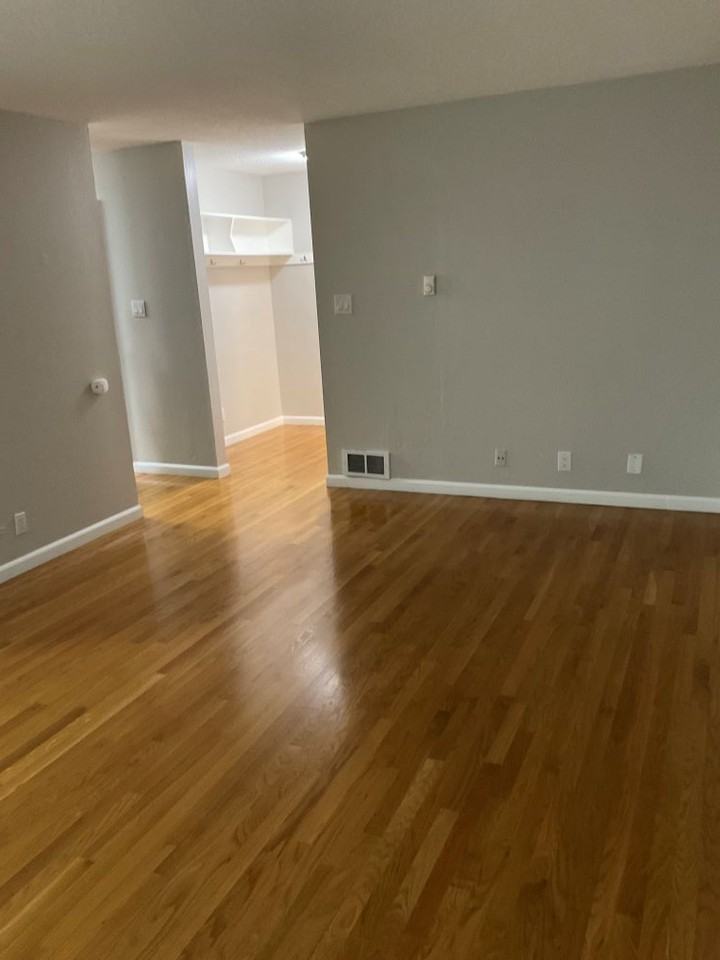 141 Montecito Ave - Photo 5 of 10