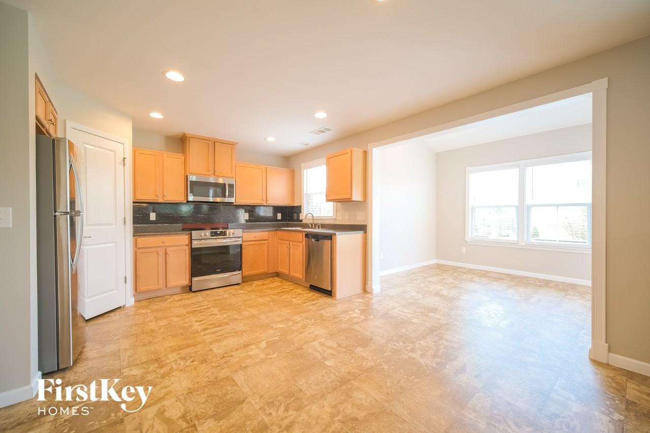 1620 Brockton Ln - Photo 6 of 15