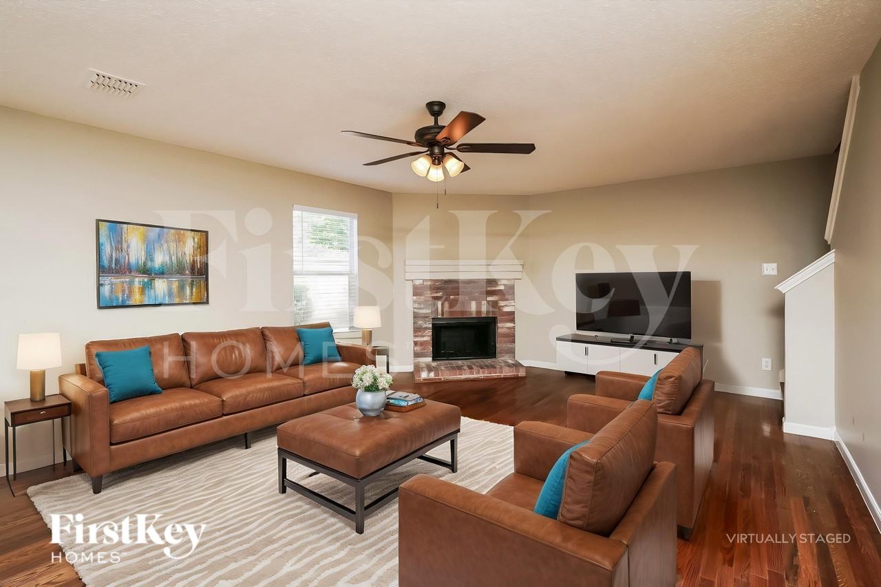 3114 Melrose Dr - Photo 3 of 18