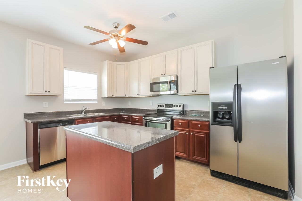 7007 Annie Walk - Photo 3 of 15