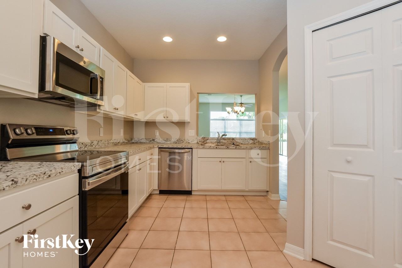 6017 Spring Creek Ct - Photo 7 of 15