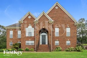 featured image of 5612 Elliot Cir