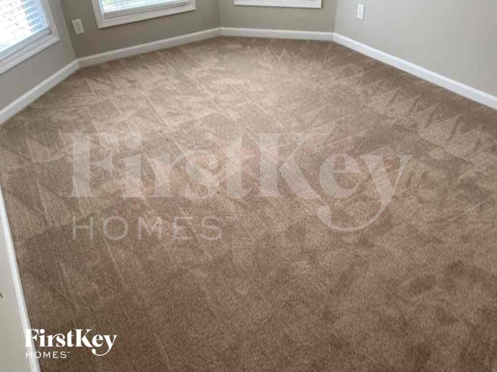 5952 Park Bend Ave - Photo 7 of 12