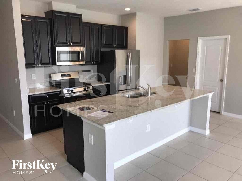12221 Blue Pacific Dr - Photo 4 of 14