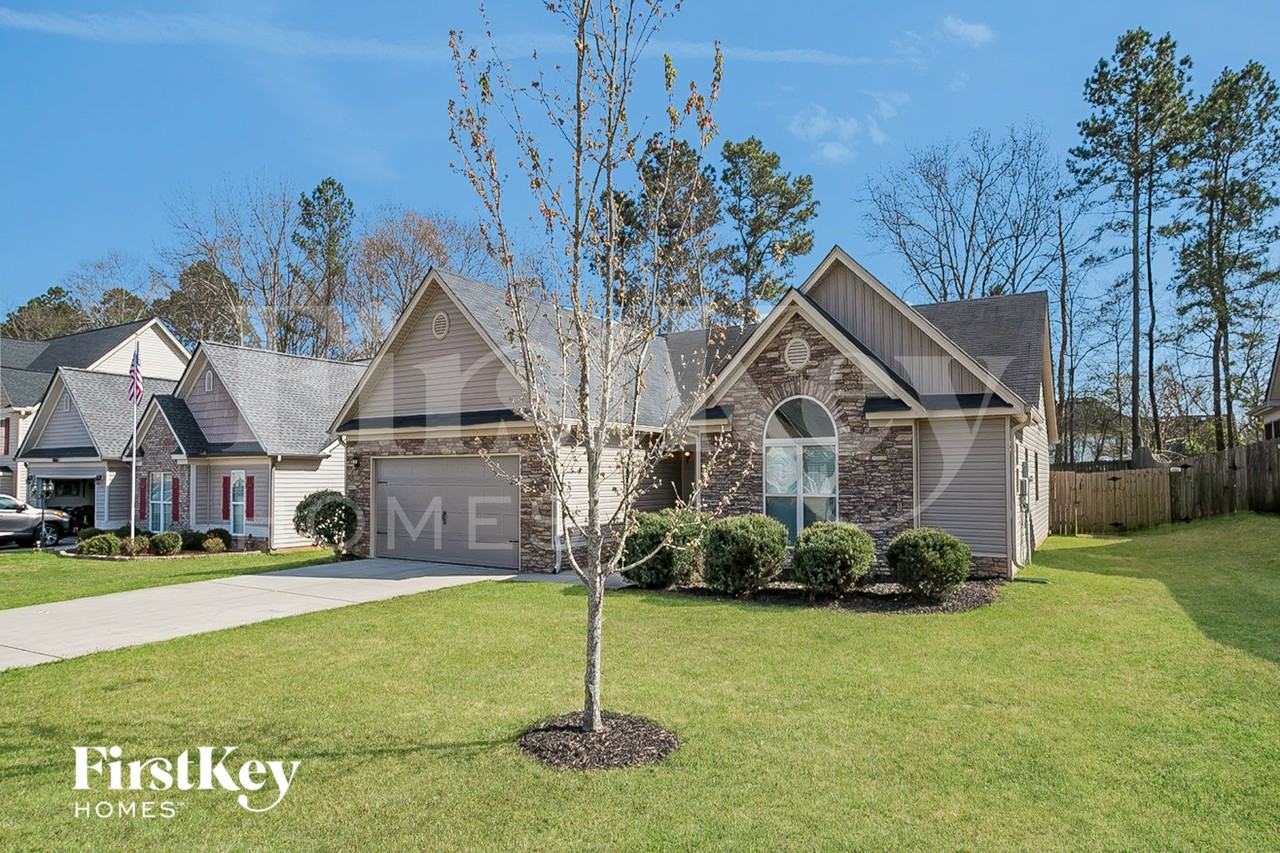 1439 Dillard Heights Dr - Photo 2 of 15