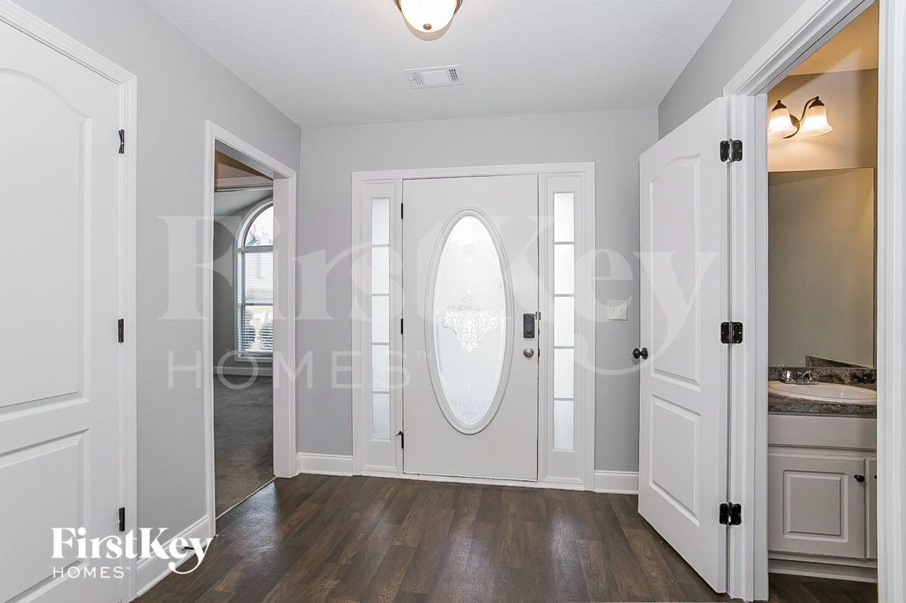 1439 Dillard Heights Dr - Photo 3 of 15