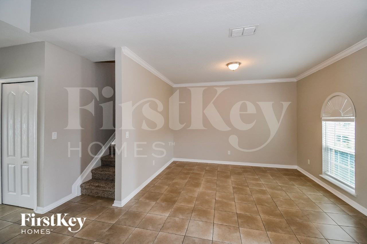 10286 Magnolia Hills Dr - Photo 7 of 16
