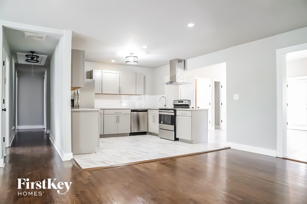 2207 Freydale Rd Se - Photo 6 of 15