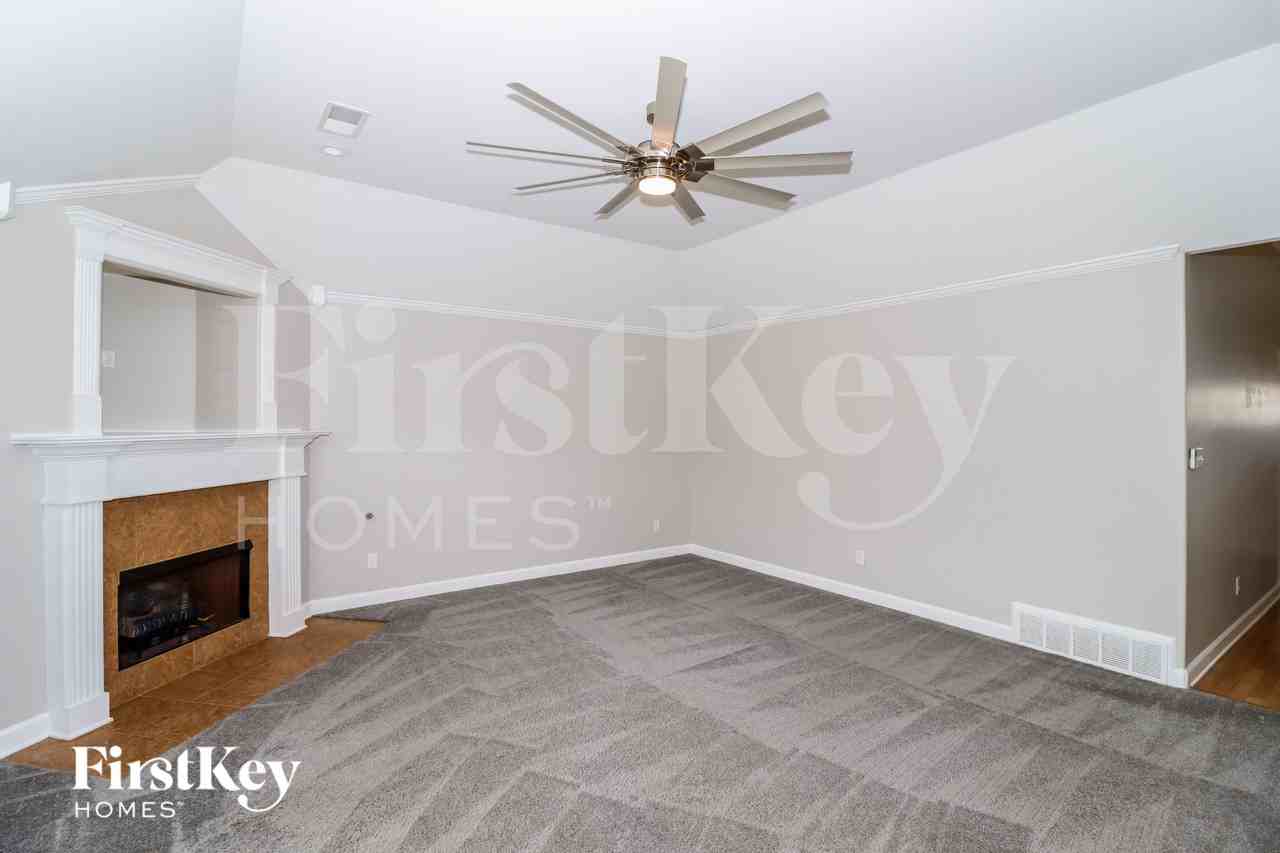 170 Southwind Dr - Photo 3 of 15