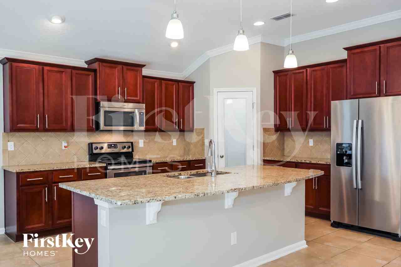 4607 Sherman Hills Pkwy - Photo 7 of 15
