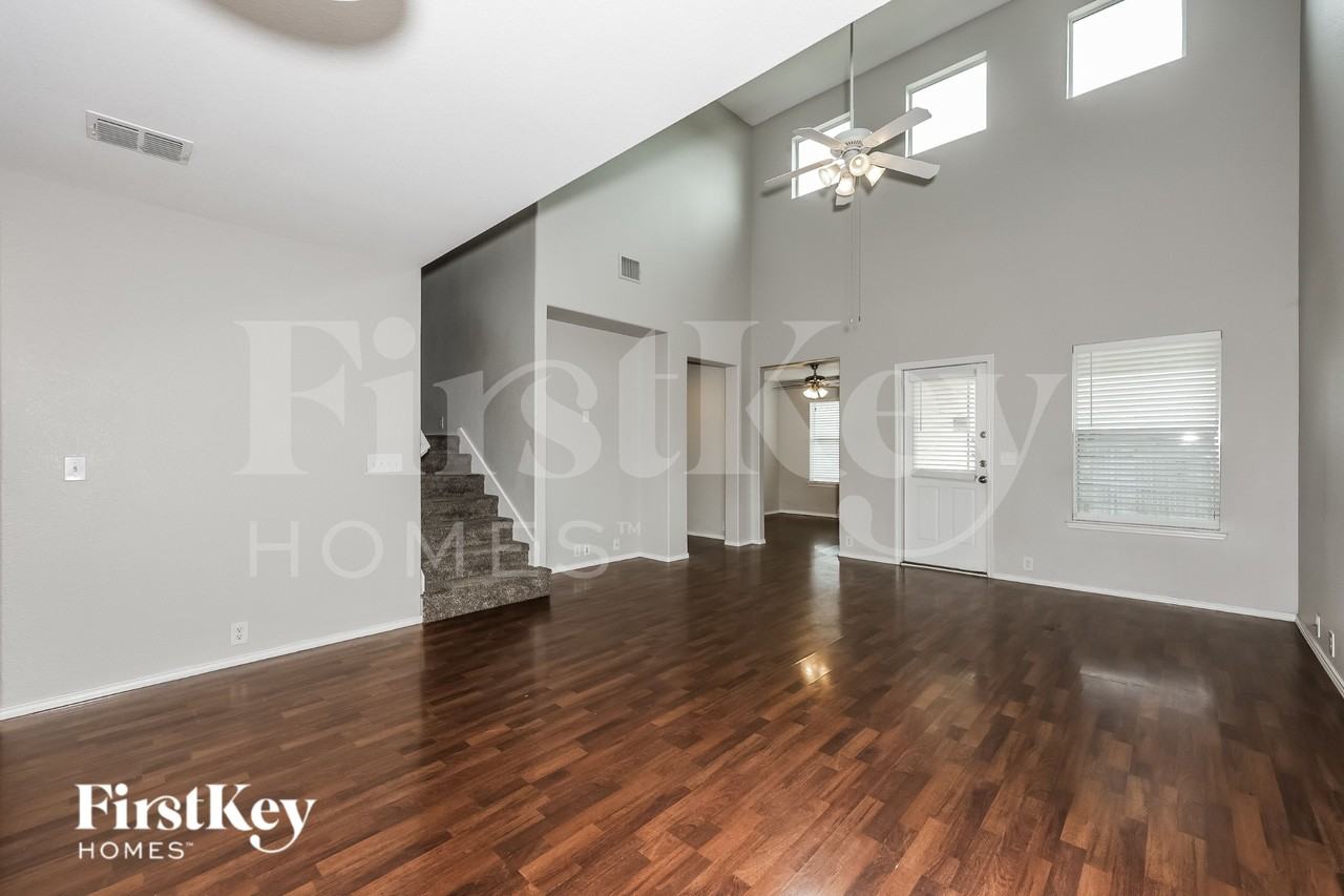4500 Chris Dr - Photo 2 of 19
