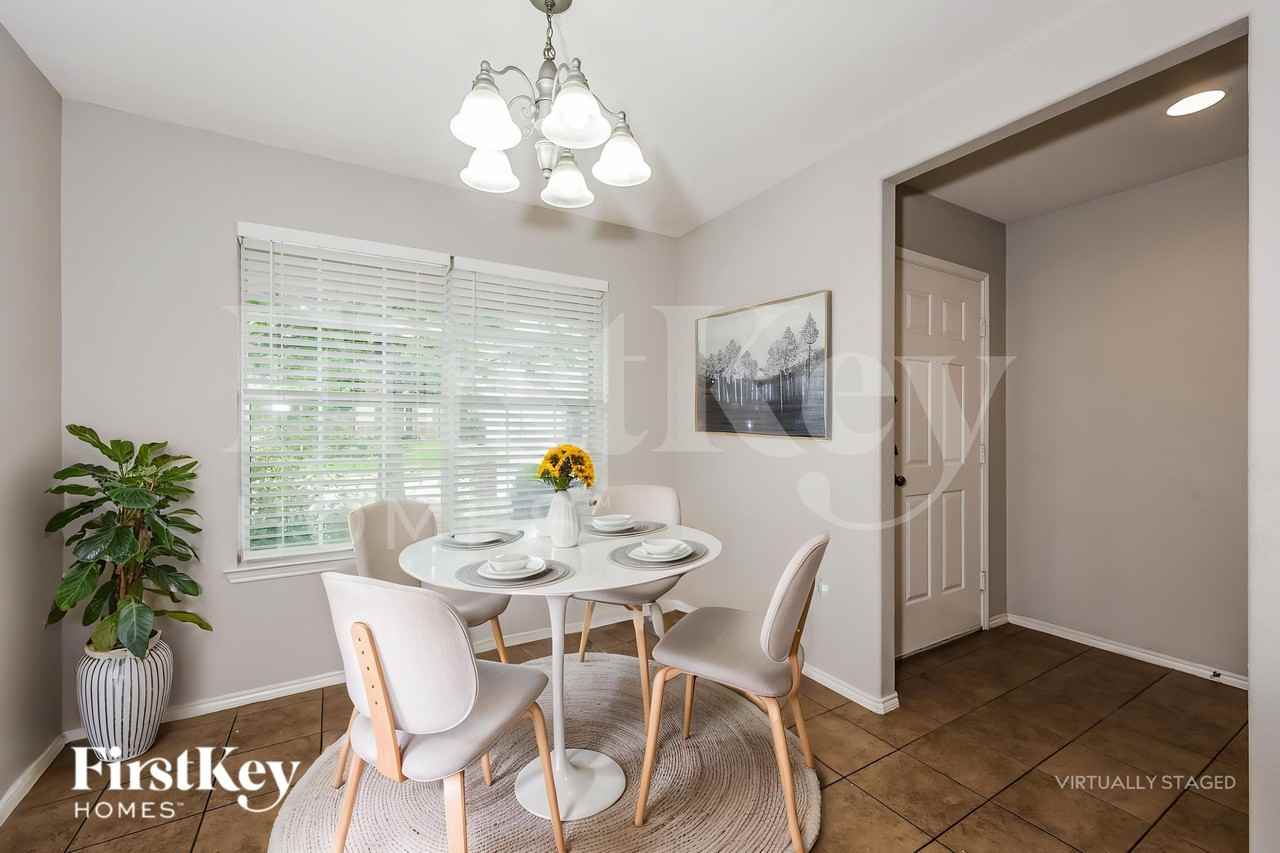 4500 Chris Dr - Photo 7 of 19