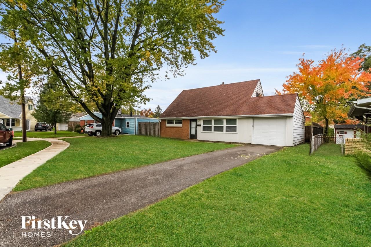 3704 Homecomer Dr - Photo 2 of 15
