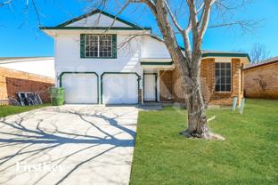 609 Hollyberry Dr - Photo 1 of 1