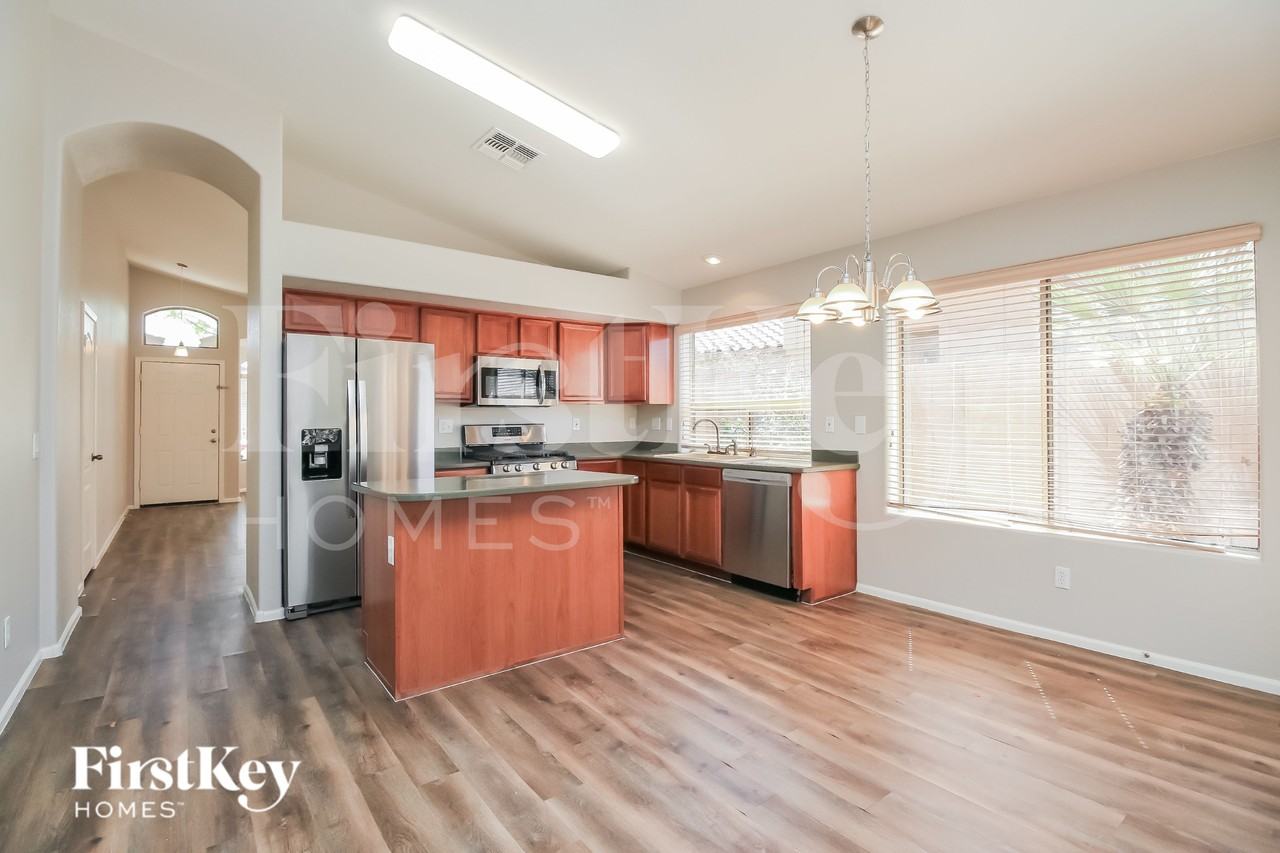 29882 N Broken Shale Dr - Photo 6 of 15