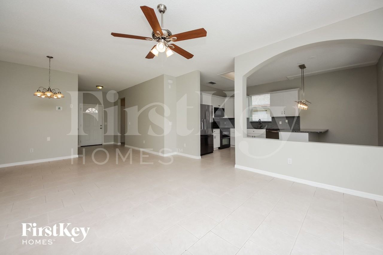 182 White Marsh Cir - Photo 3 of 16