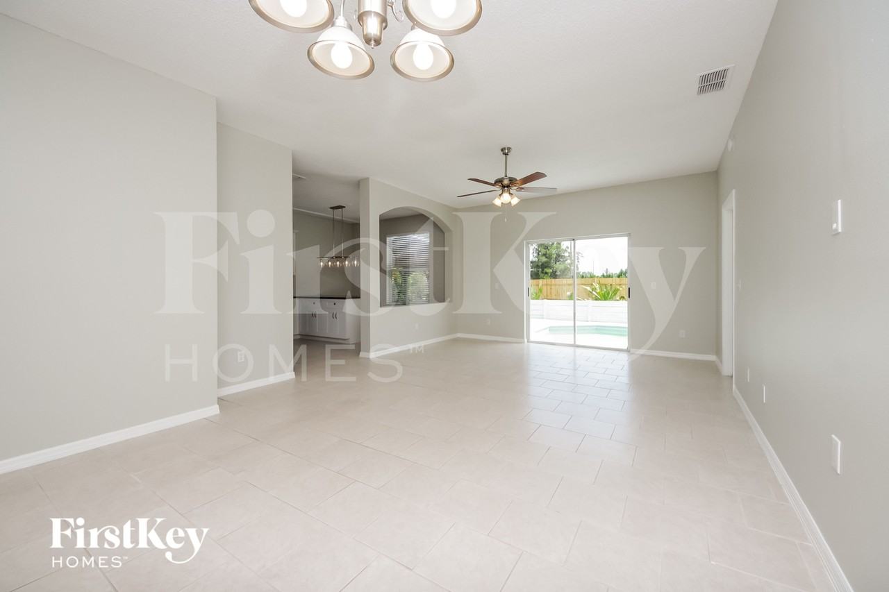 182 White Marsh Cir - Photo 4 of 16