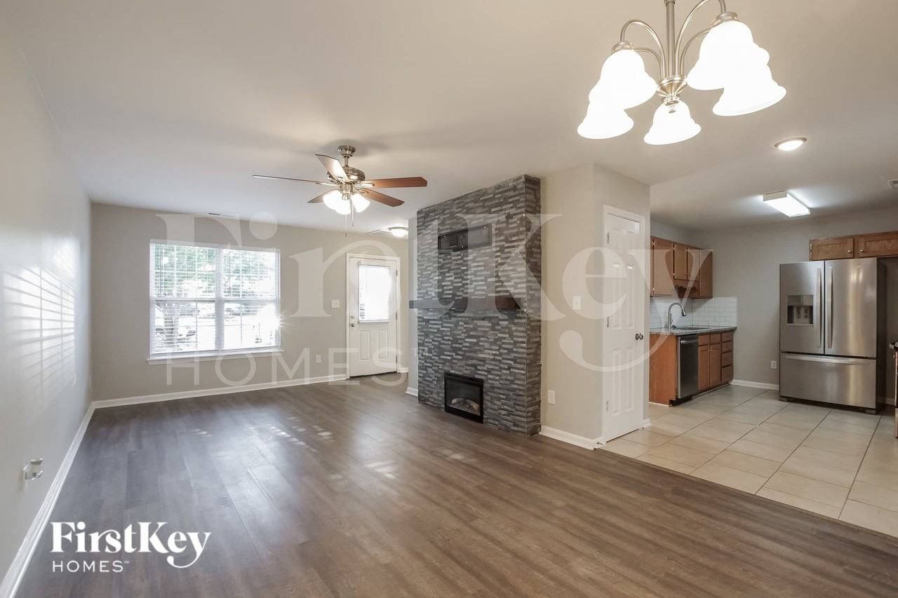 5802 Crosswinds Ct - Photo 5 of 15