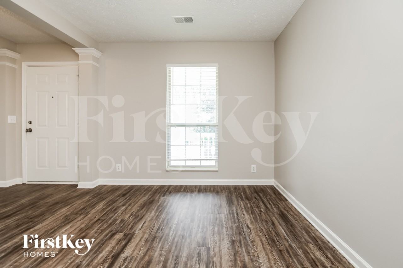 6005 Monroe Xing - Photo 5 of 16