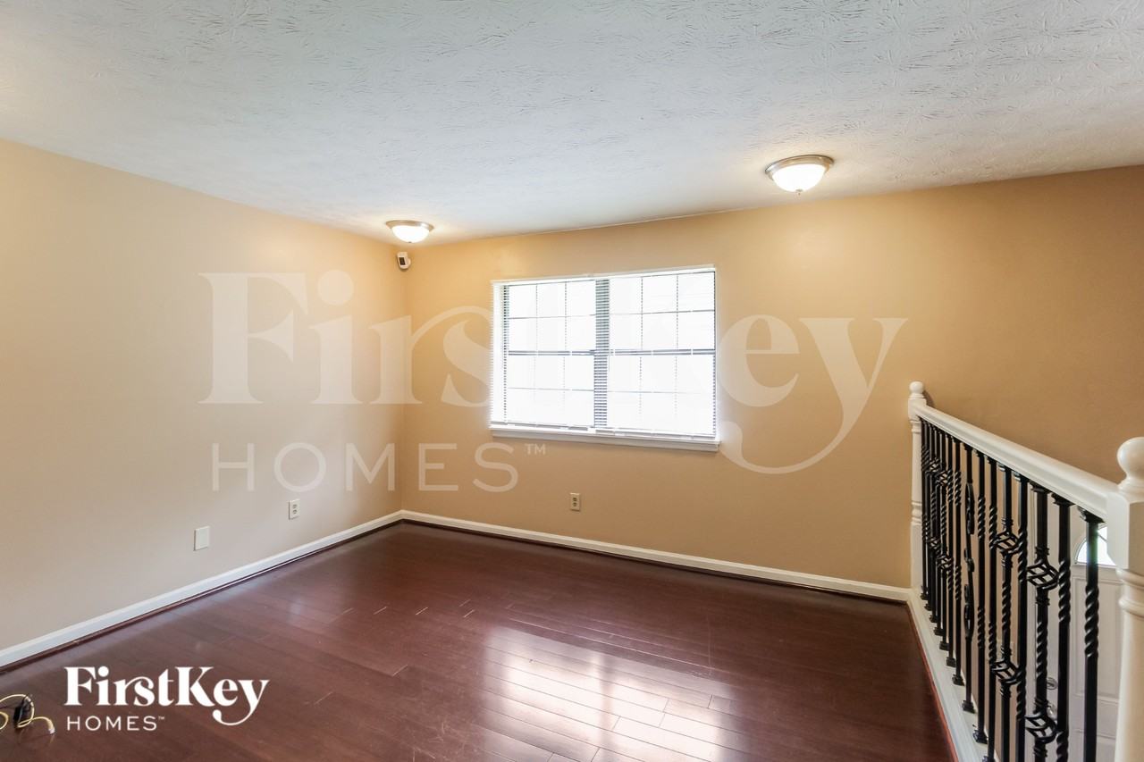 4401 Raven Valley Ct - Photo 2 of 16