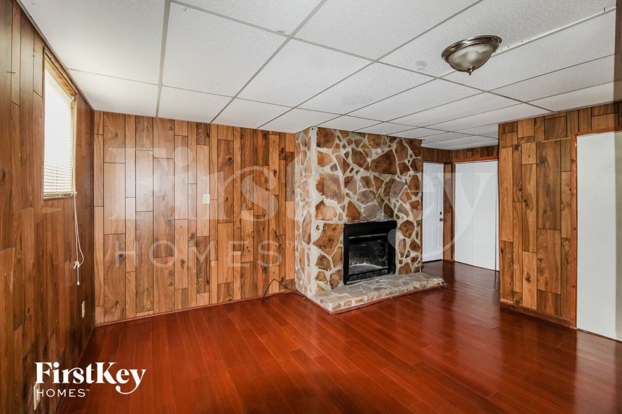 4401 Raven Valley Ct - Photo 6 of 16