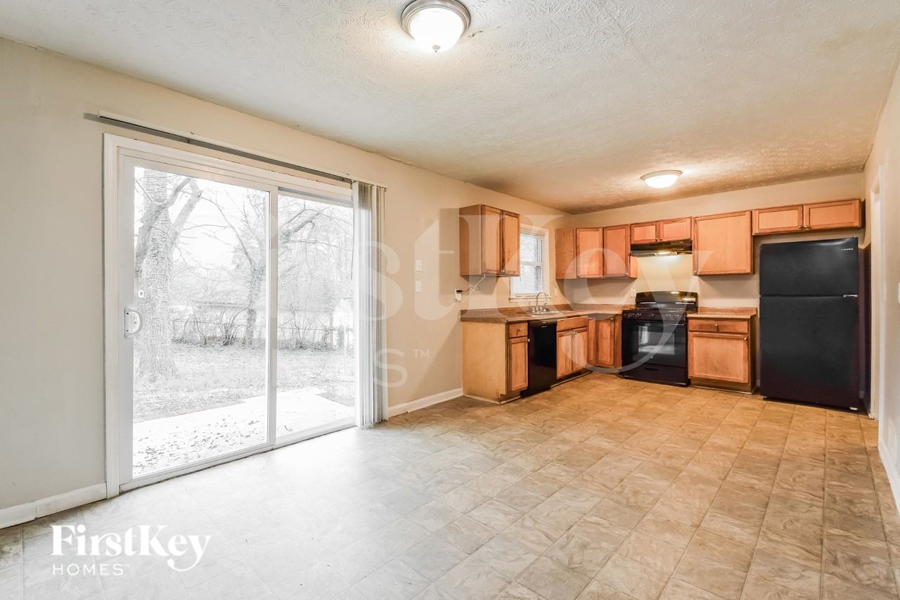 3039 Forrest Park Rd Se - Photo 4 of 16