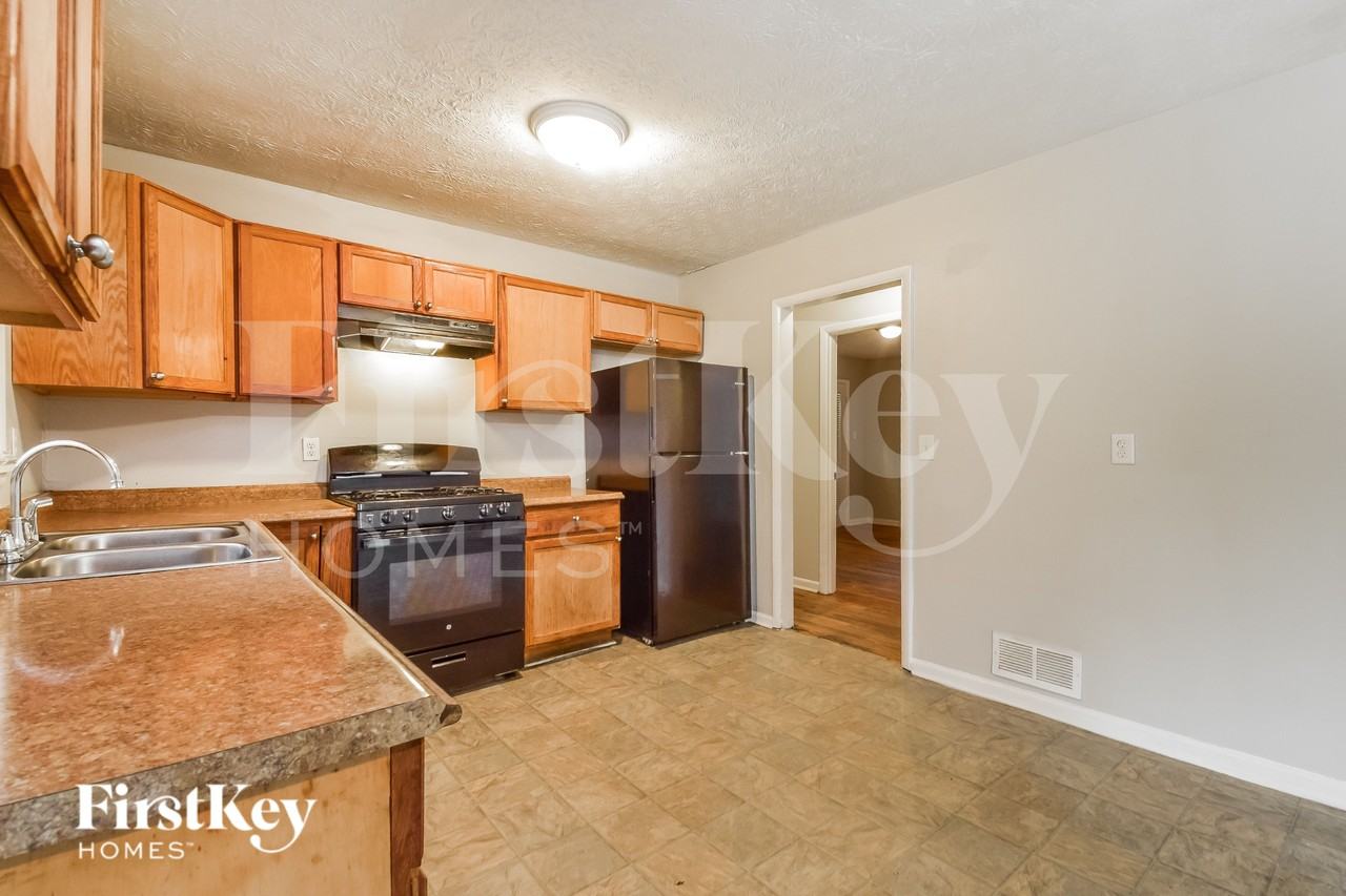 3039 Forrest Park Rd Se - Photo 5 of 16