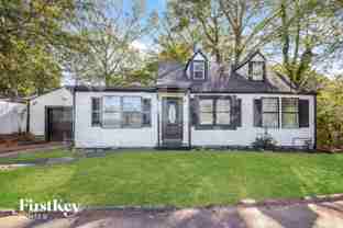2456 Maple St - Photo 1 of 1