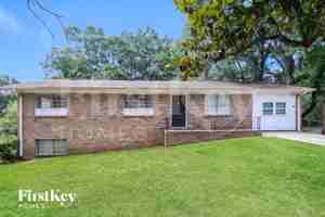 featured image of 1021 Meadowbrook Ln Nw