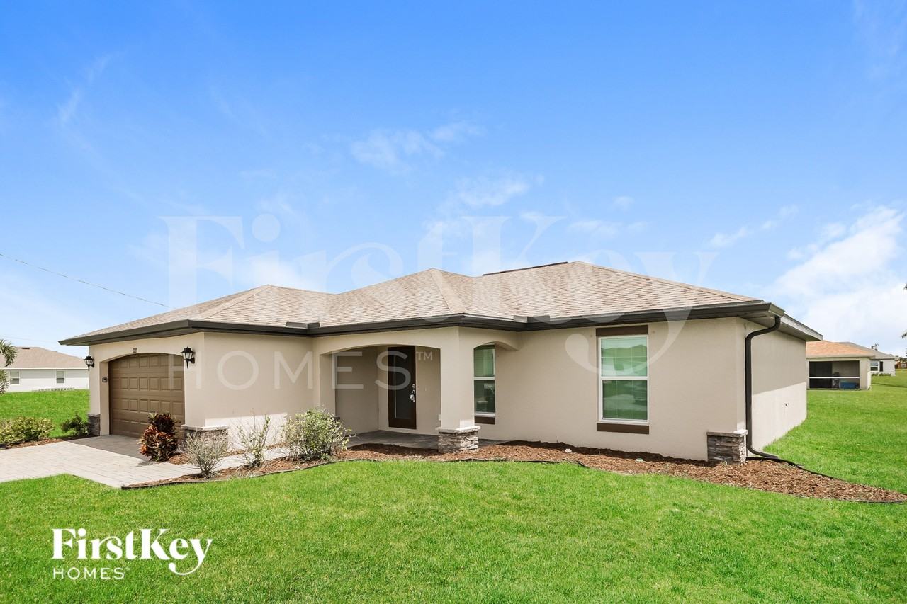 2212 Nw 9th St - Photo 2 of 16
