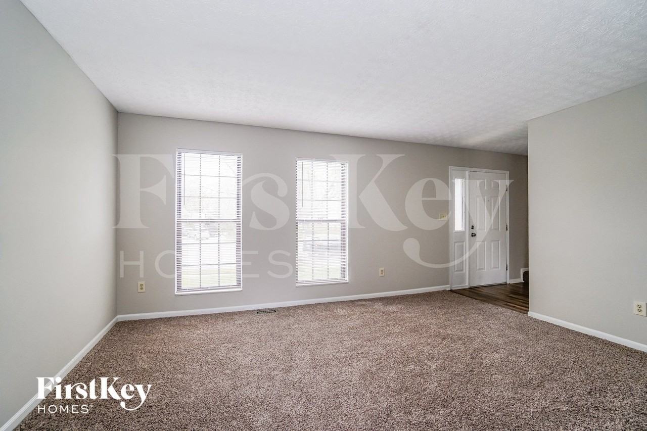 2824 Harnet Ct - Photo 2 of 15