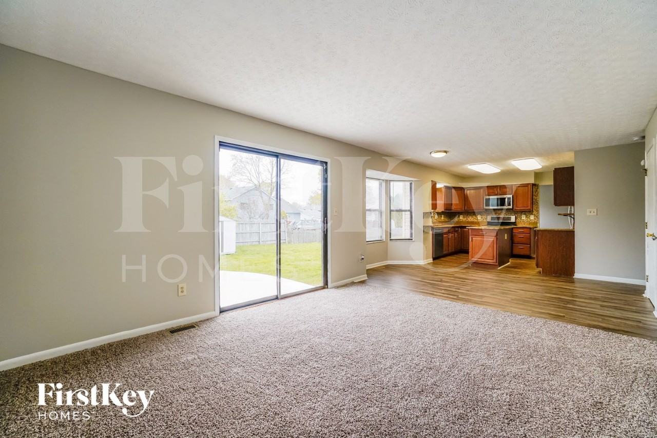 2824 Harnet Ct - Photo 5 of 15
