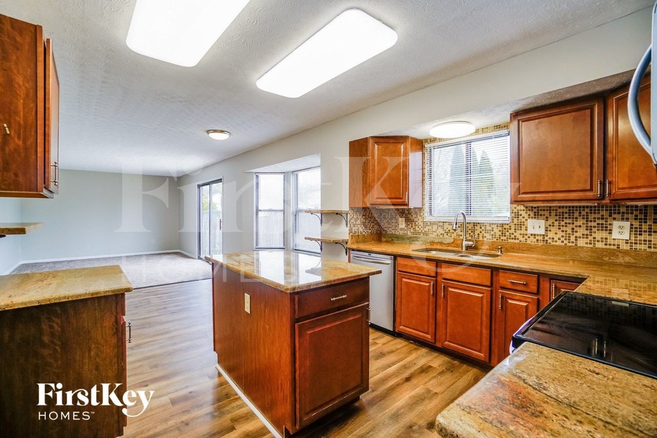 2824 Harnet Ct - Photo 7 of 15