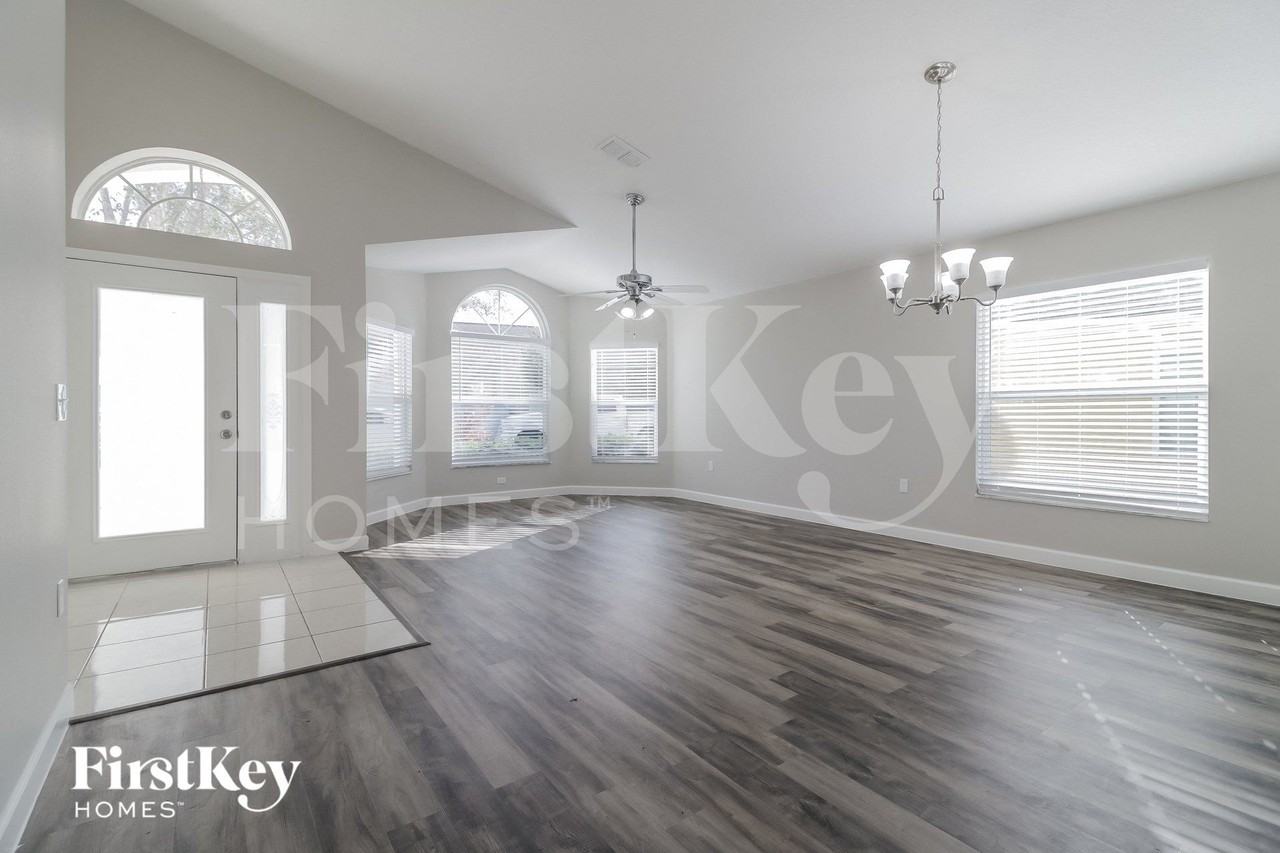 14844 Lady Victoria Blvd - Photo 2 of 15