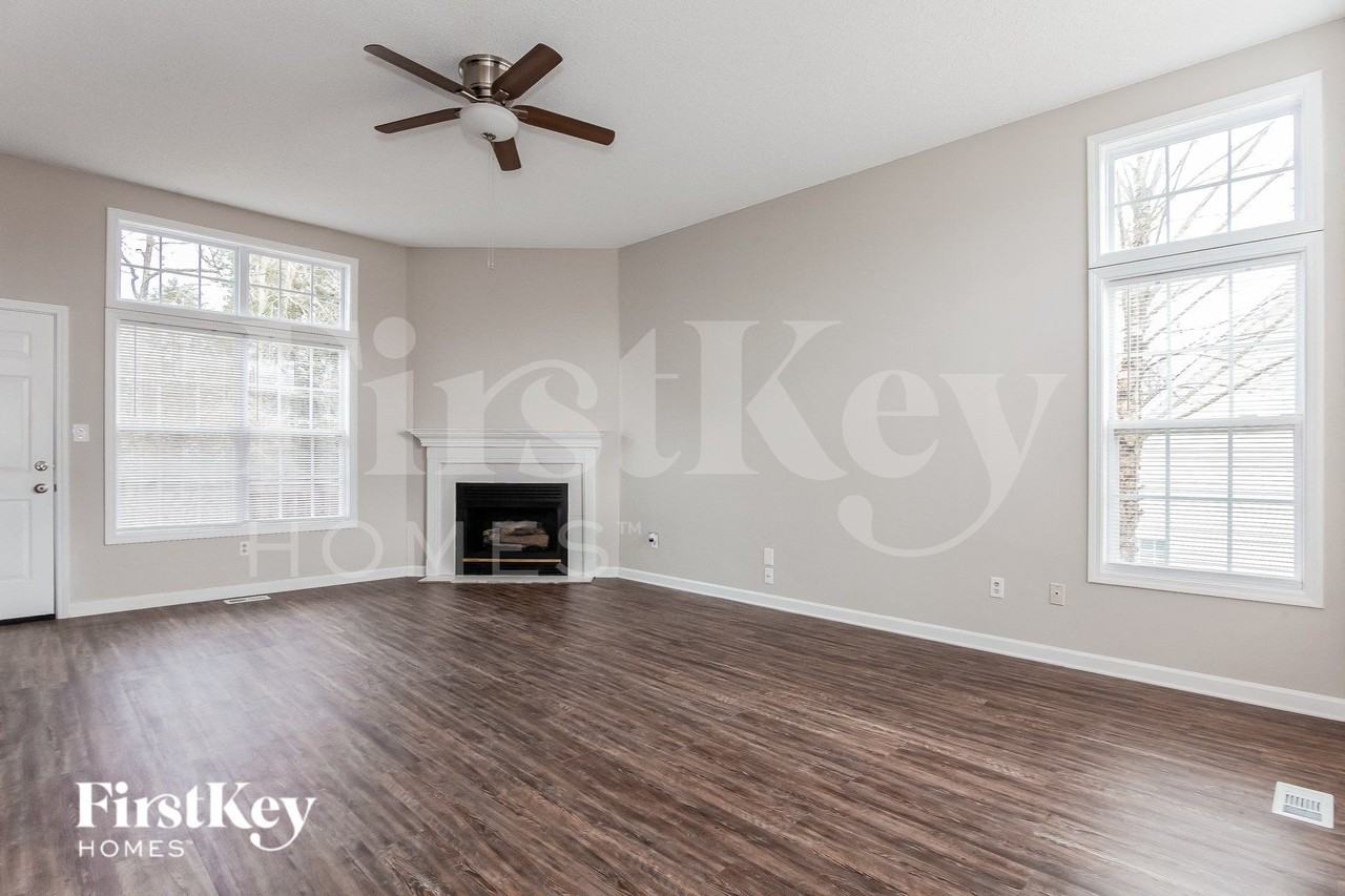 998 Piney Church Rd - Photo 2 of 15