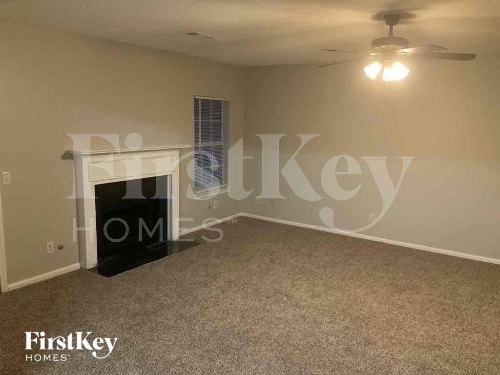226 Bonnes Dr - Photo 2 of 16