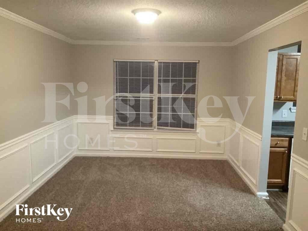 226 Bonnes Dr - Photo 7 of 16