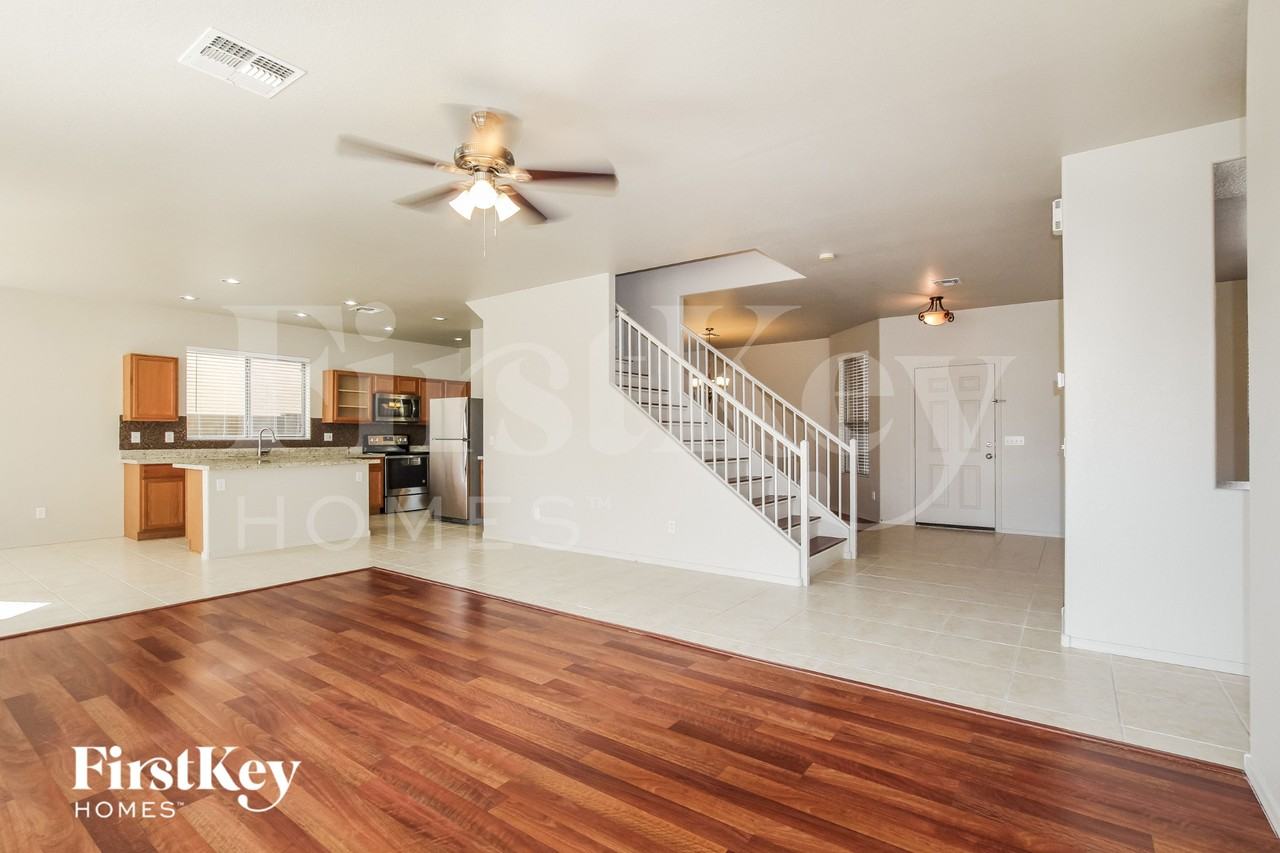15029 W Larkspur Dr - Photo 3 of 15