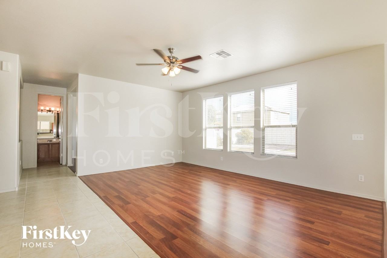 15029 W Larkspur Dr - Photo 4 of 15