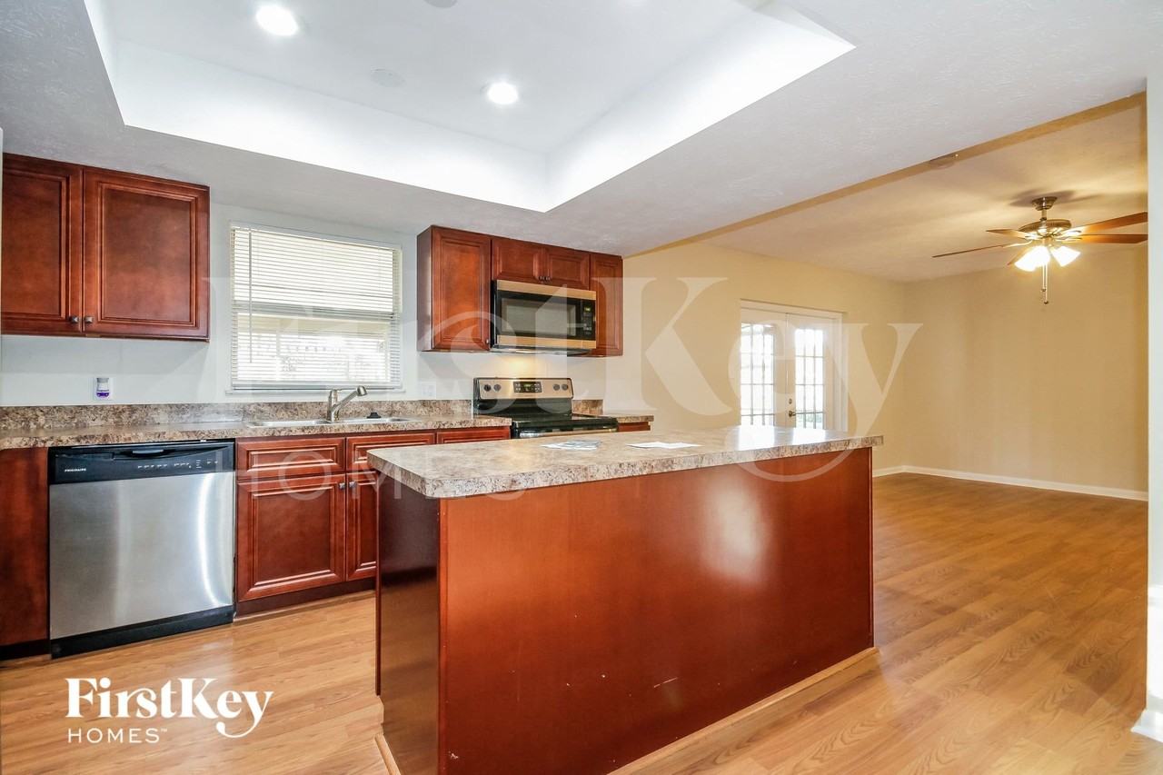 3814 Treadway Dr - Photo 6 of 15