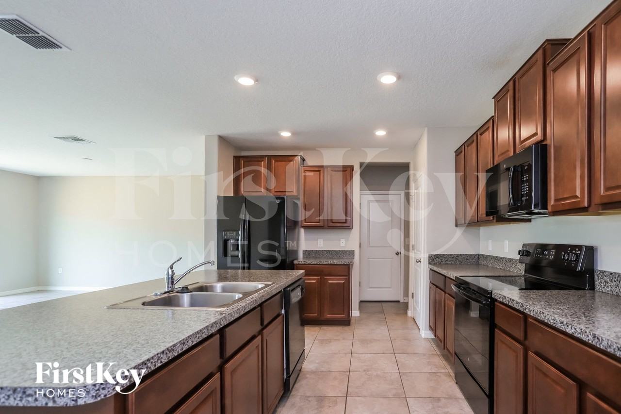 9632 Sage Creek Dr - Photo 4 of 15