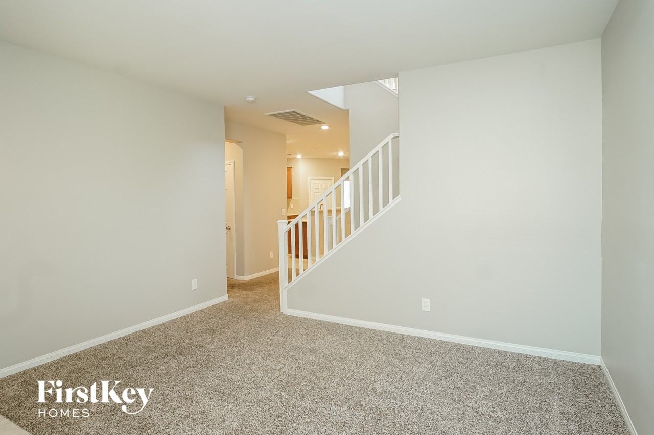 9187 Sendero Ave - Photo 3 of 15