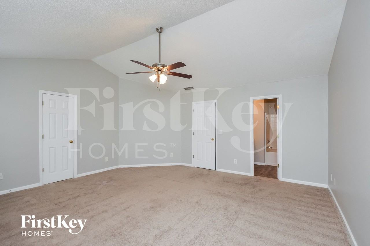 70 Fieldview Ln - Photo 7 of 15