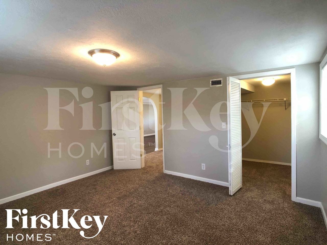 645 Lexington St - Photo 7 of 16