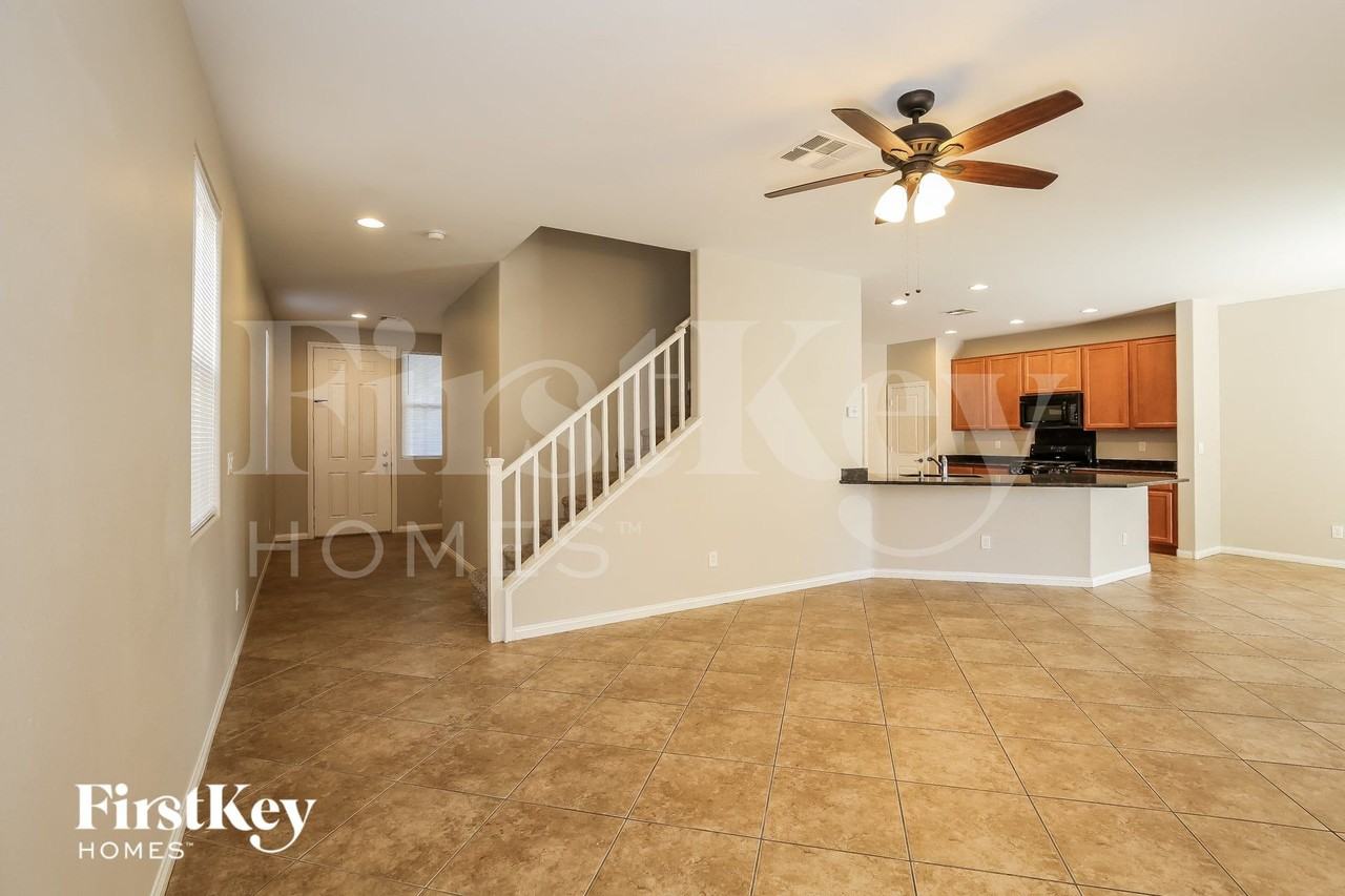 6217 Escapa Ct - Photo 3 of 15