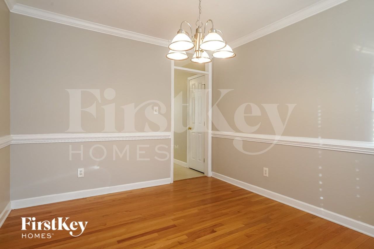 604 Lakeview Ave - Photo 6 of 15